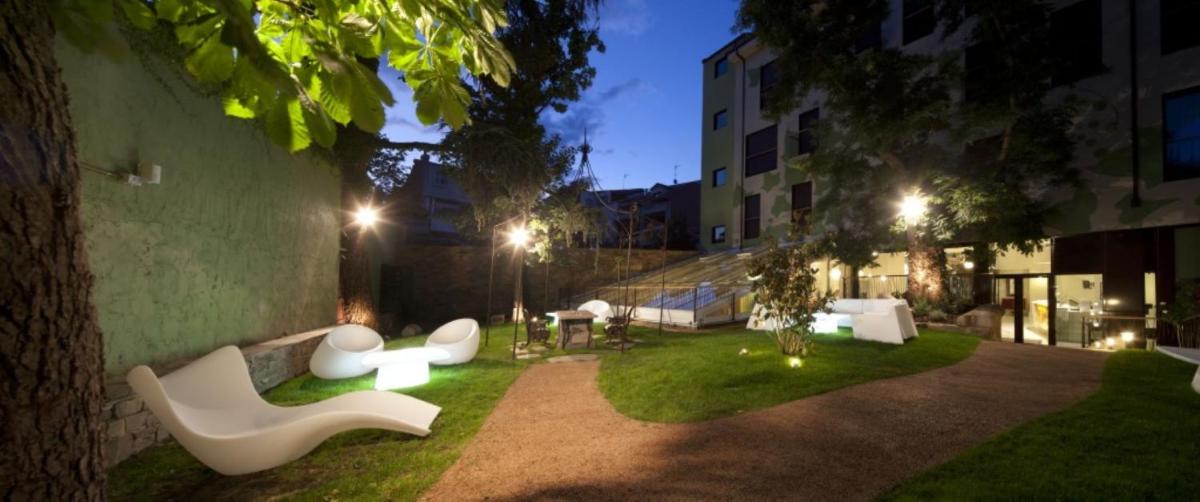 Jardín al aire libre en U-Hotel Spa Ciudad de Astorga