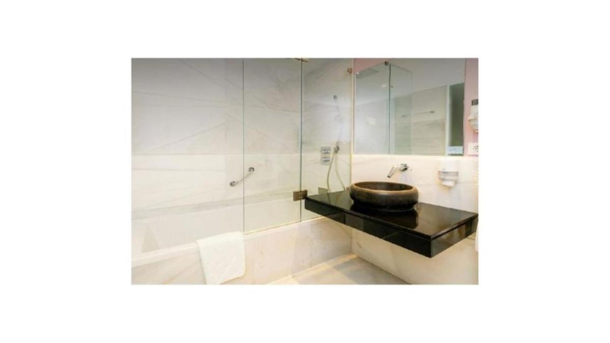 Un baño de U-Hotel Spa Ciudad de Astorga