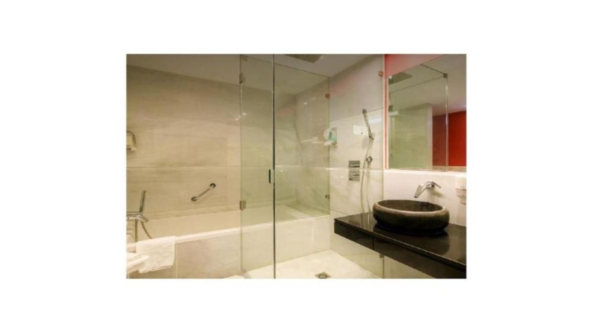Un baño de U-Hotel Spa Ciudad de Astorga