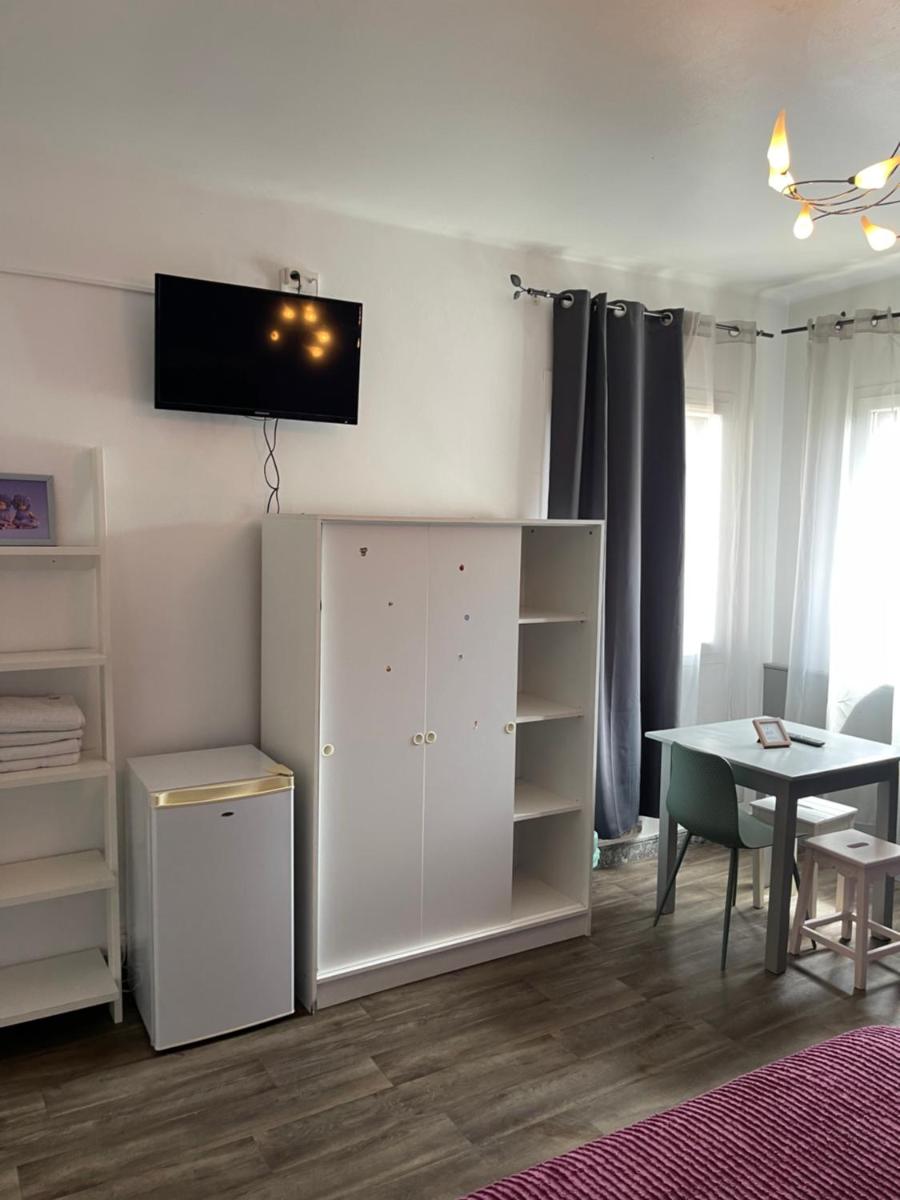 Hotel Clair Logis - Housity