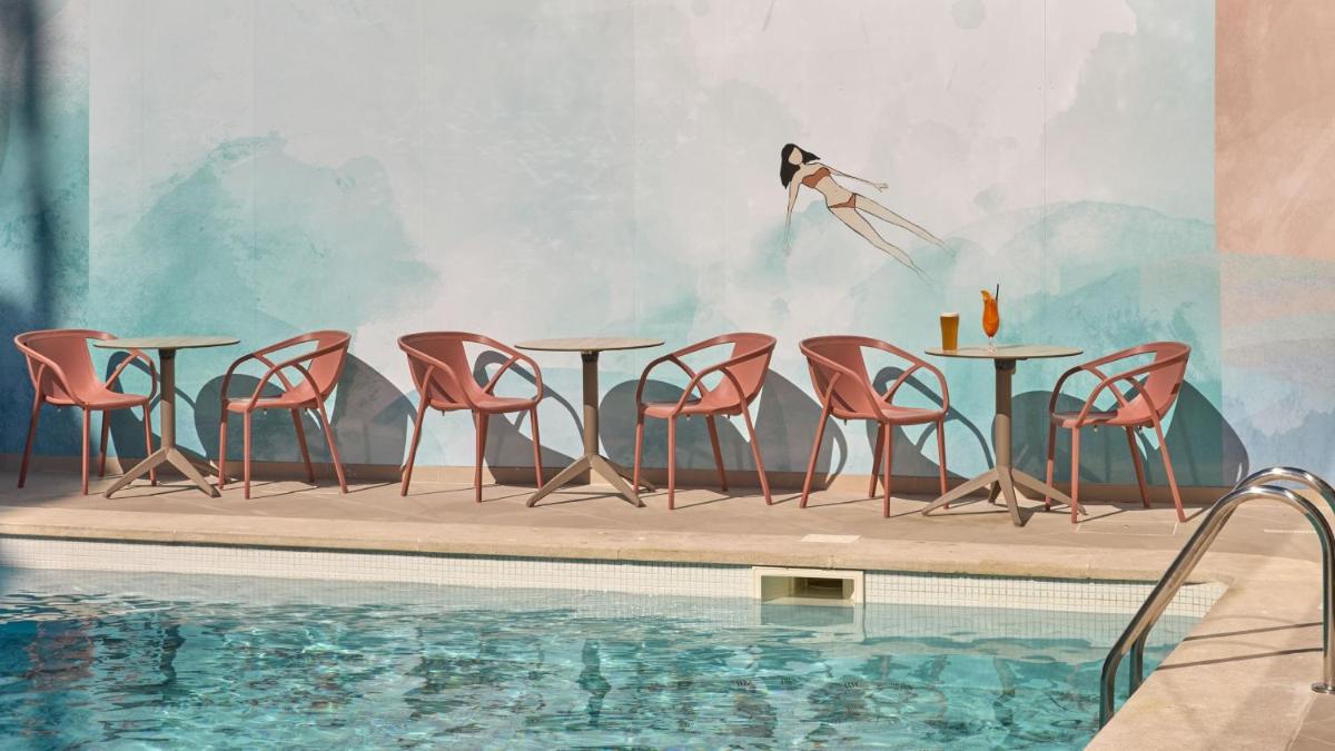 A piscina em ou perto de Hotel Indigo Albufeira by IHG