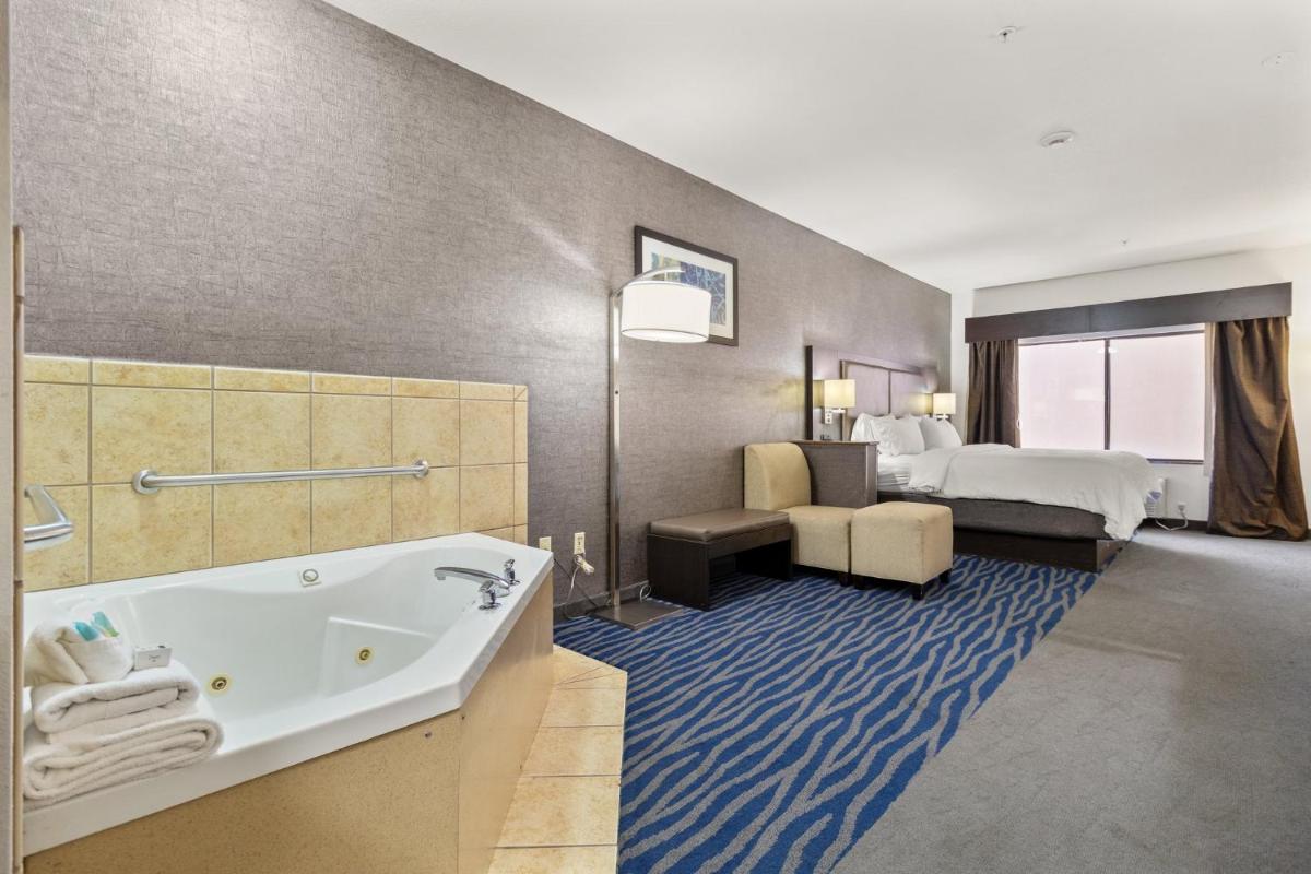 Holiday Inn Express & Suites Barstow - Route 66 by IHG - Housity