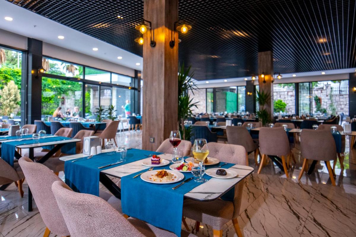Maril Resort Beach&Spa Hotel - Housity
