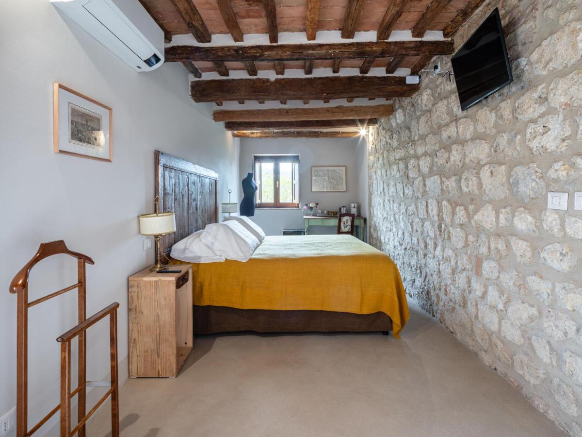 Rooms and Wine al Castello - Housity