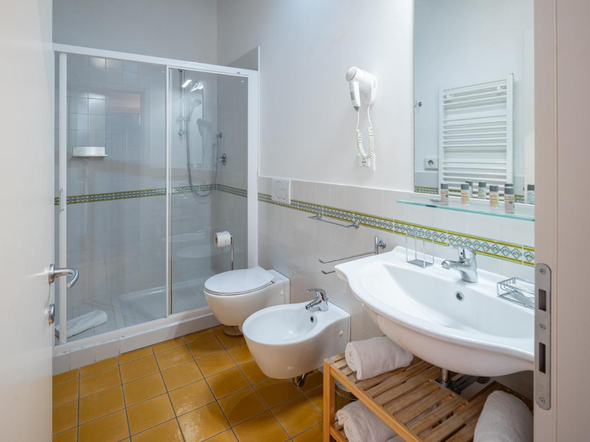 Rooms and Wine al Castello - Housity