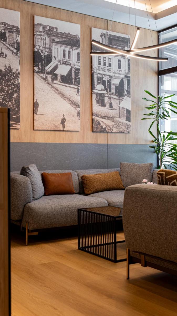 Avenue Hotel - Housity