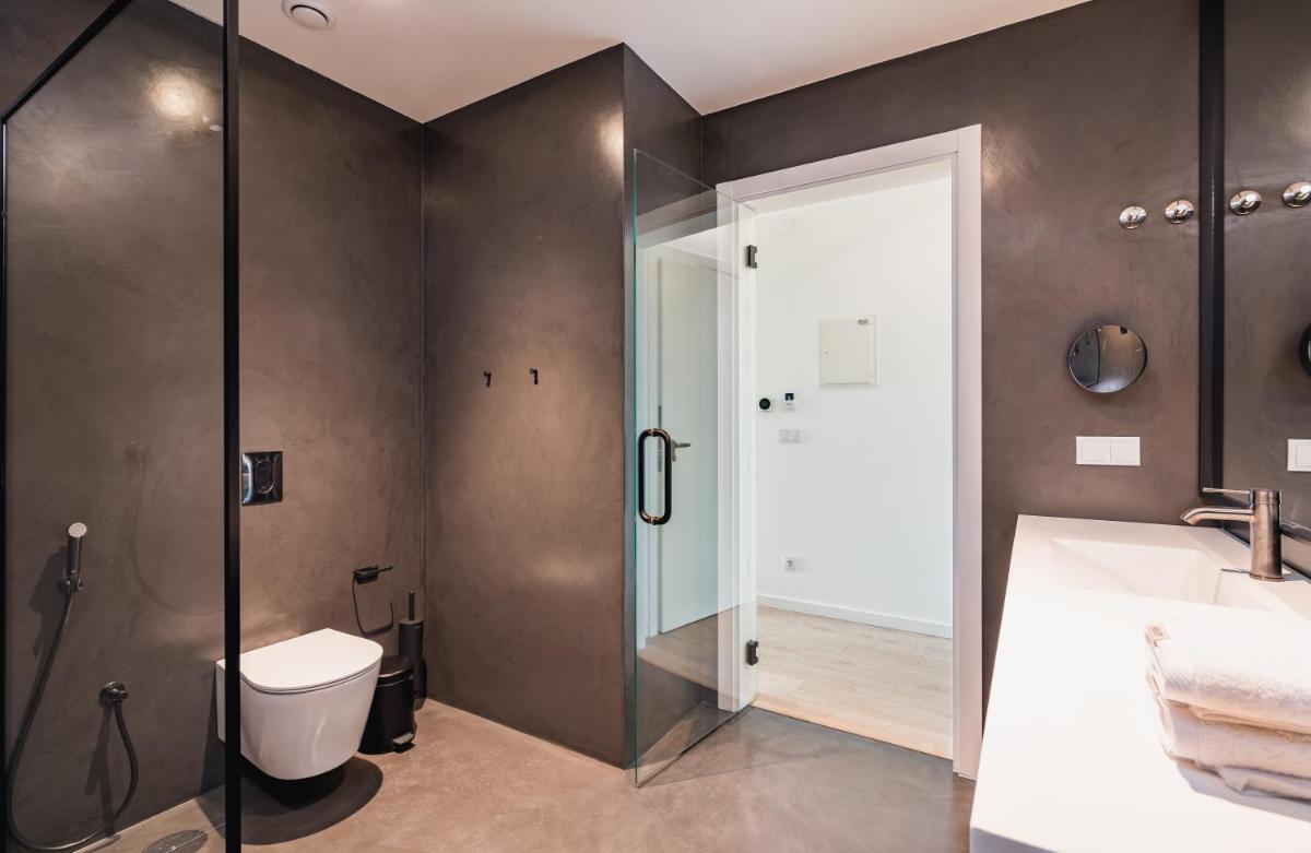 Uma casa de banho em Haven Nature Hotel & Villas
