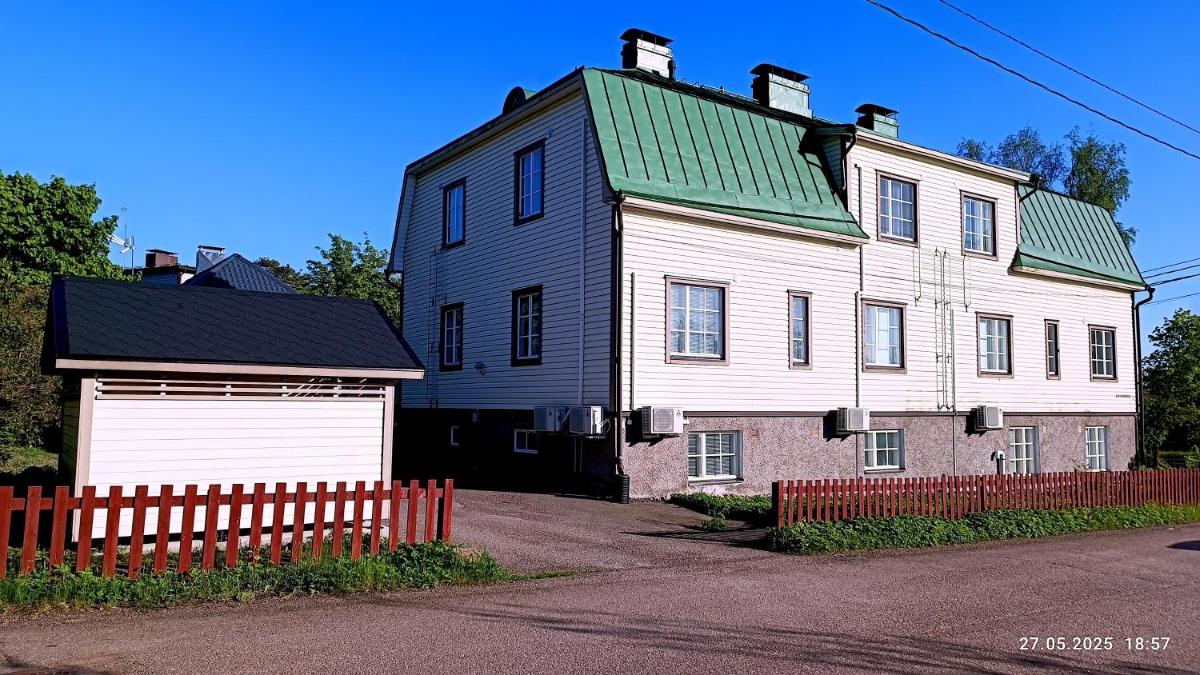 Kotka House - Housity