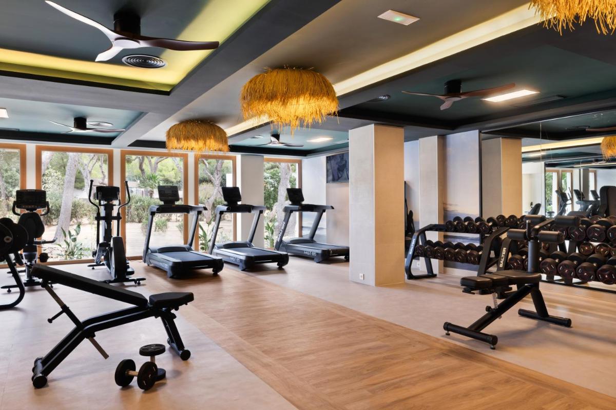 Gimnasio o instalaciones de fitness de Hotel Riu Palace La Mola