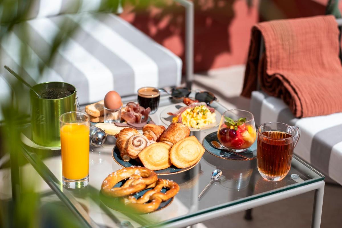 Nourriture dans l'hôtel ou à proximité