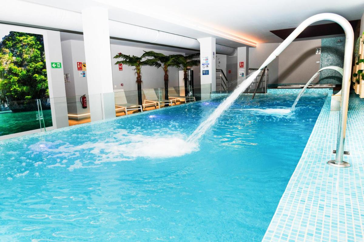 Piscina en o cerca de Hotel Spa Meiga do Mar