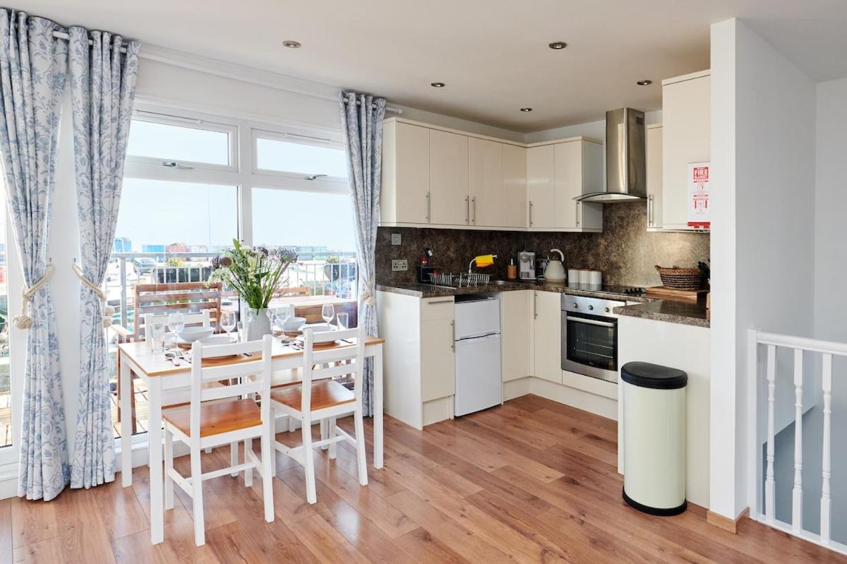 The Sandpiper - Housity