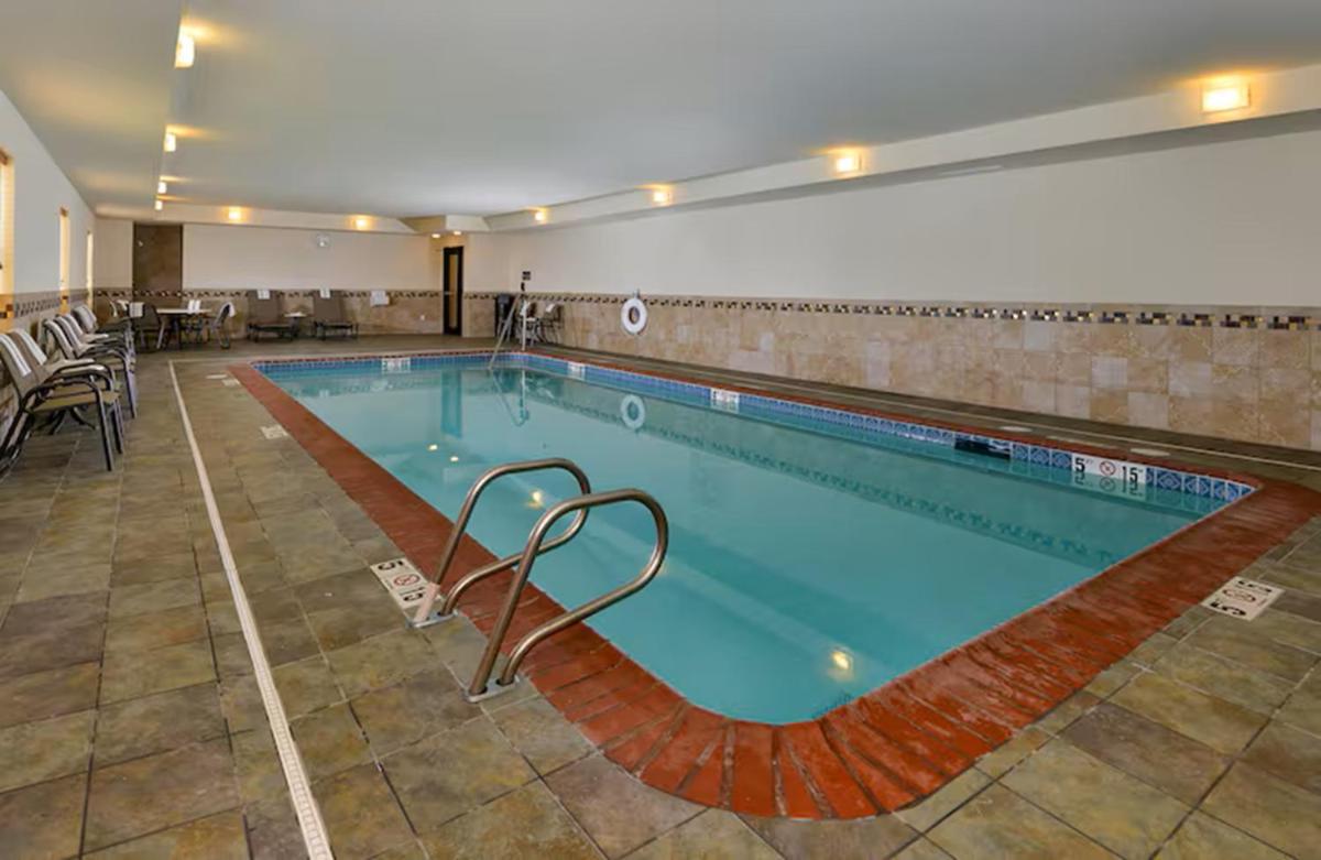 Hampton Inn Ottumwa - Housity
