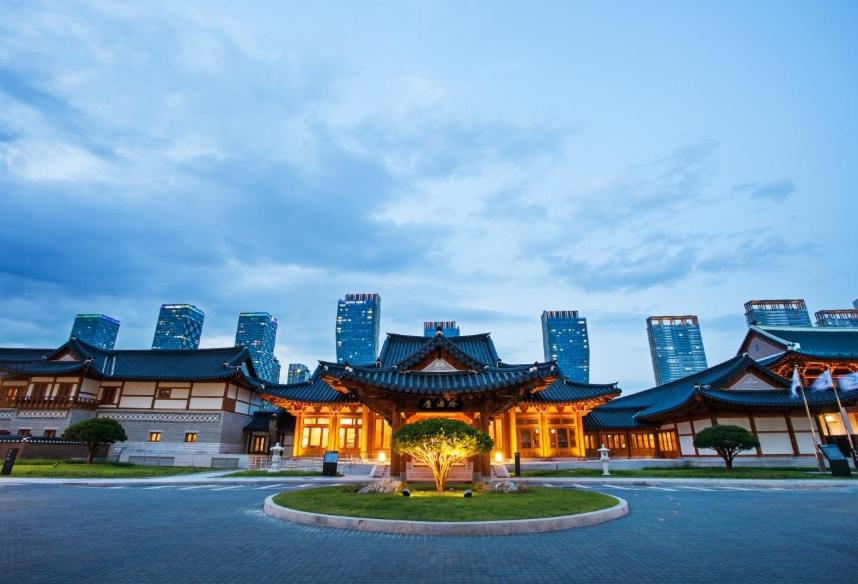 Gyeongwonjae By Walkerhill - Housity