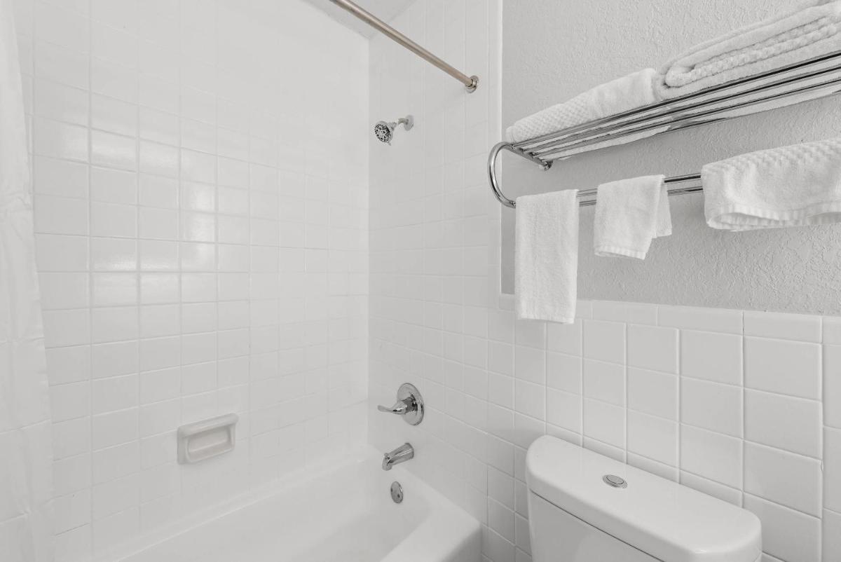 Suburban Studios Fairborn - Dayton - Housity