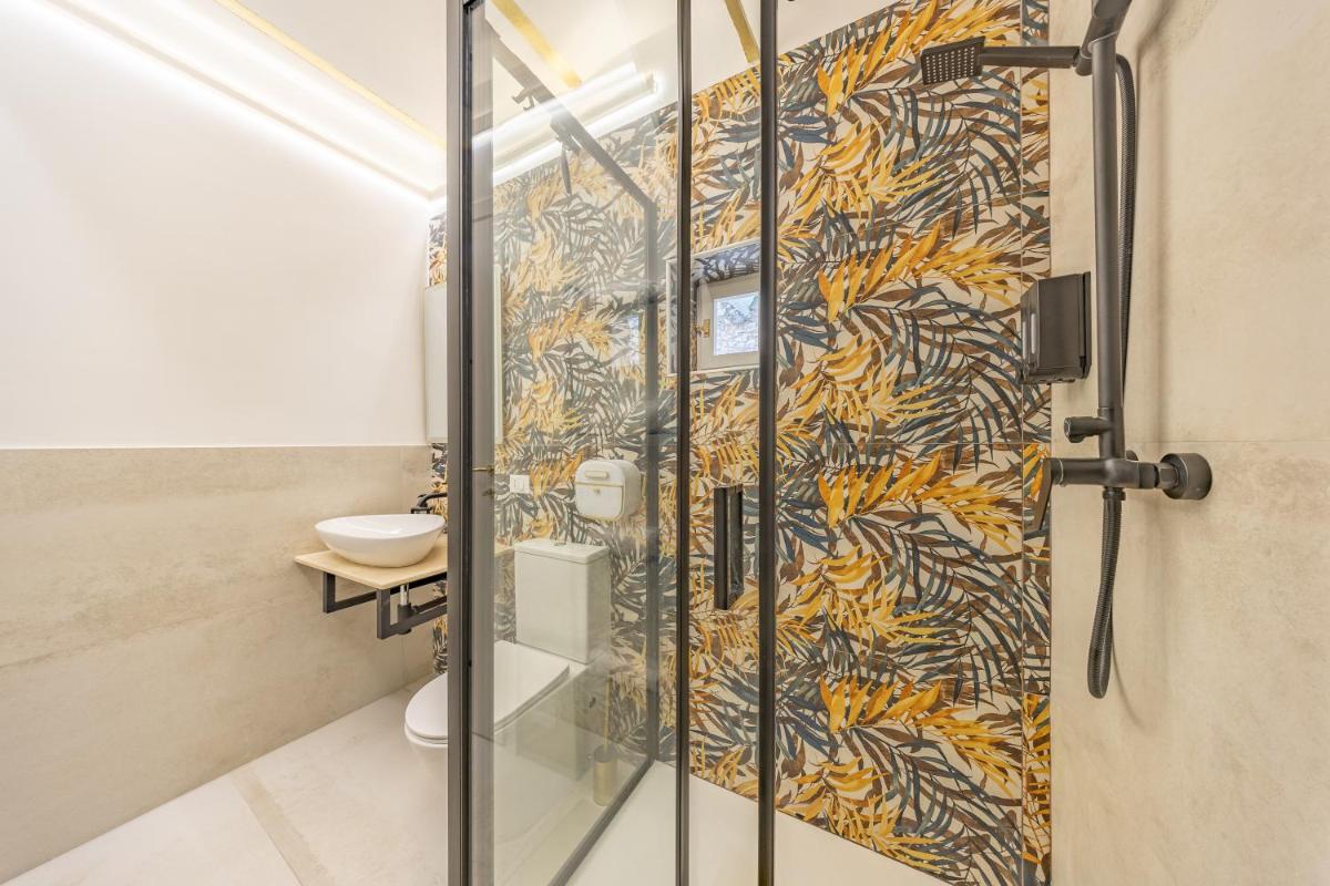 Montecelio Golden House - Housity