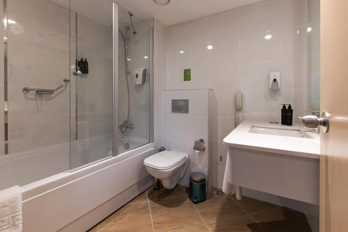 Bonjur Hotel Thermal & Wellness Club - Housity