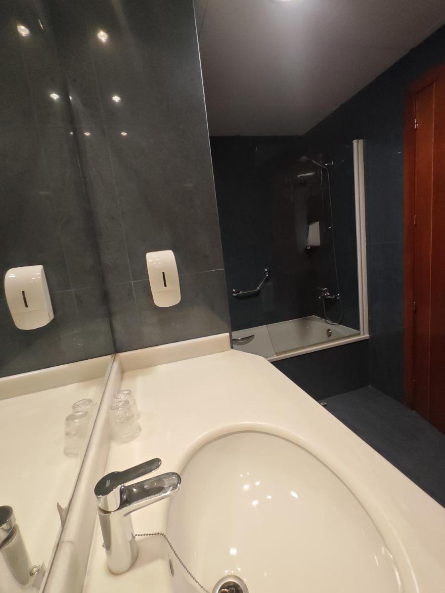 Hotel El Salt - Housity
