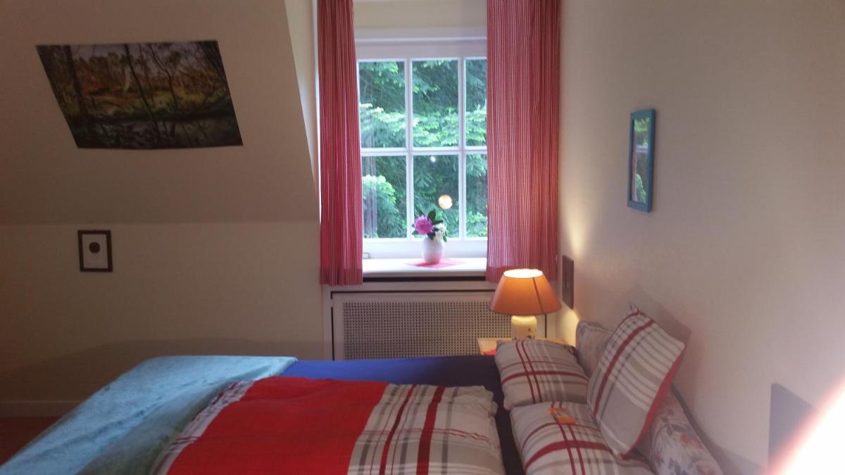 Zimmer mit Teichblick - Housity