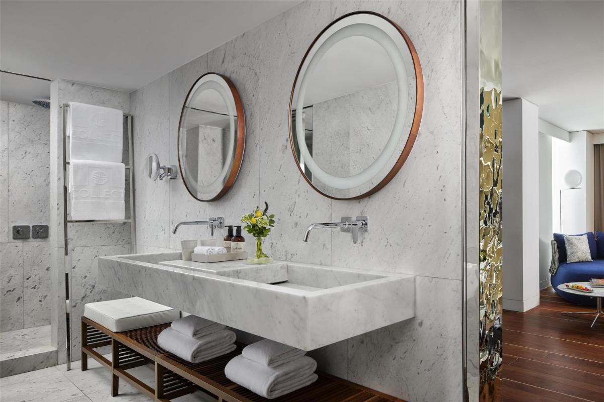 Un baño de NH Collection Ibiza