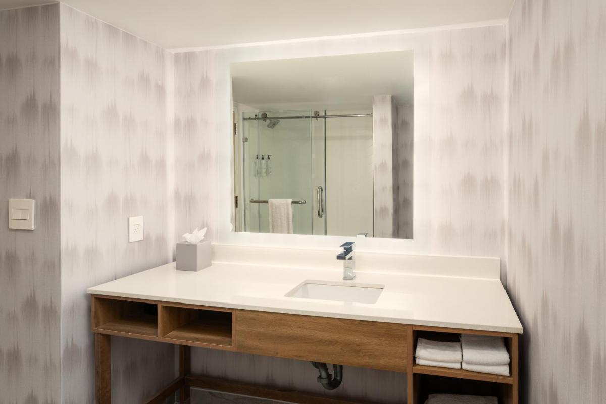 Fairfield Inn & Suites Jacksonville Butler Boulevard - Hizvo