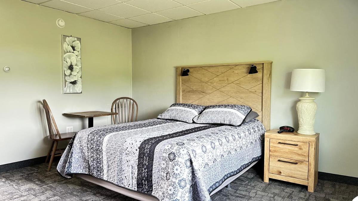 Colonial Valley Motel - Housity