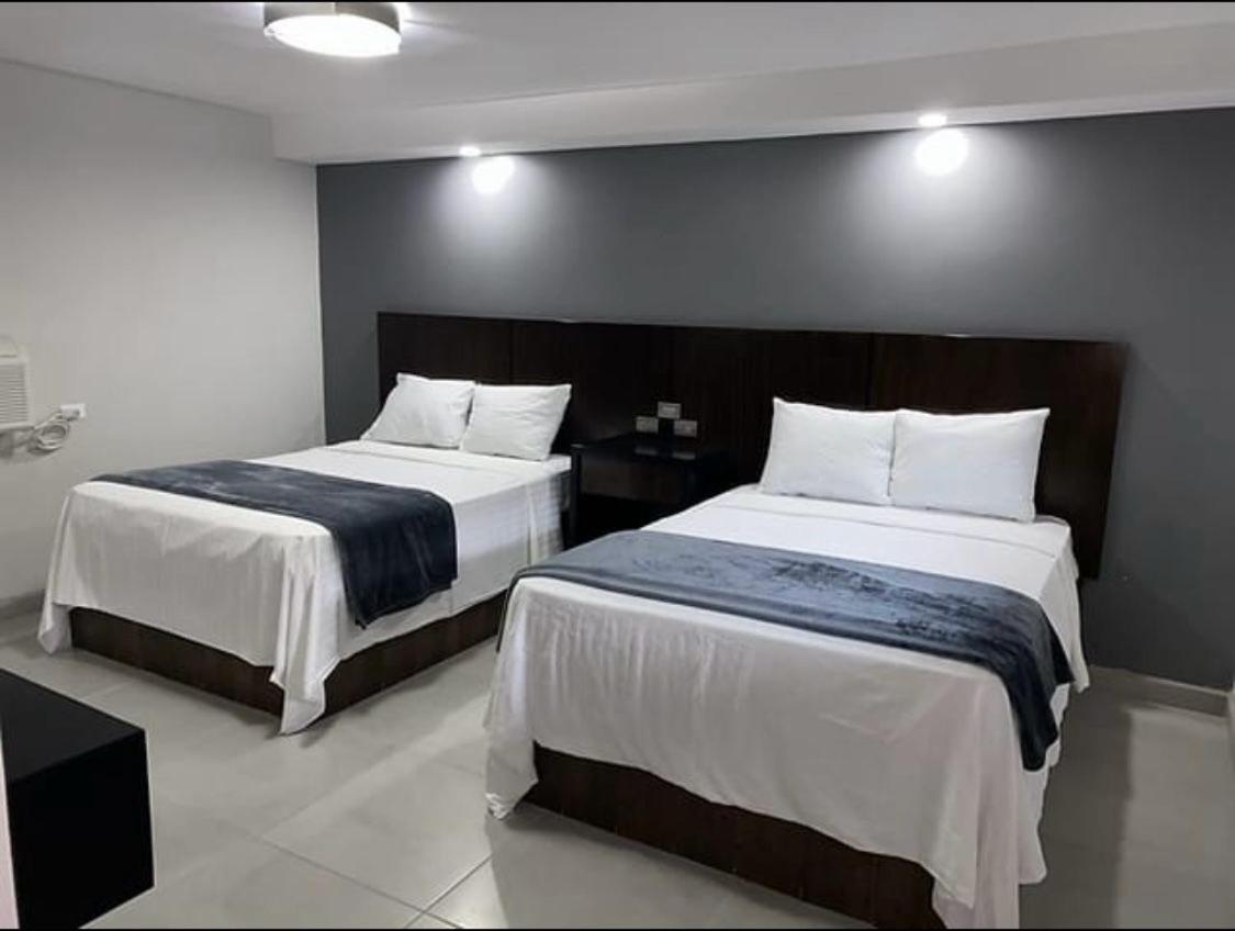 Hotel Senorial - Housity