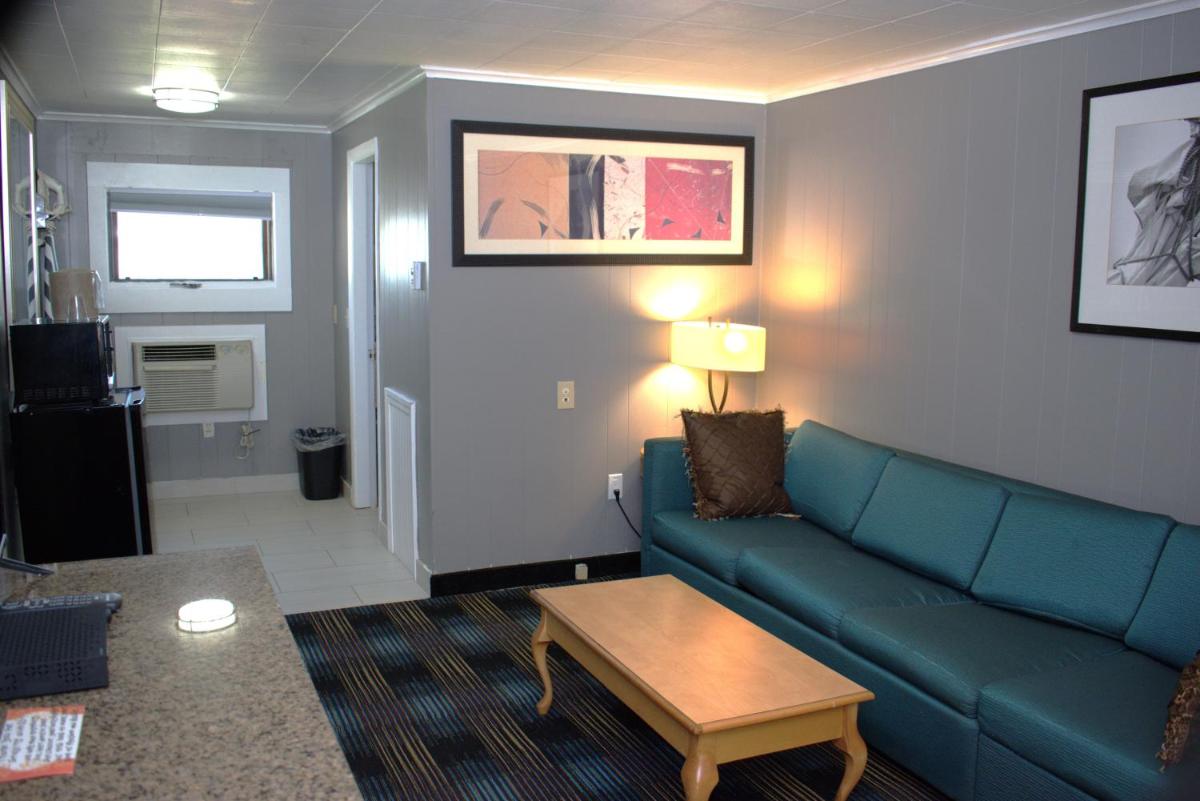 Pilgrim Inn & Cottages - Housity