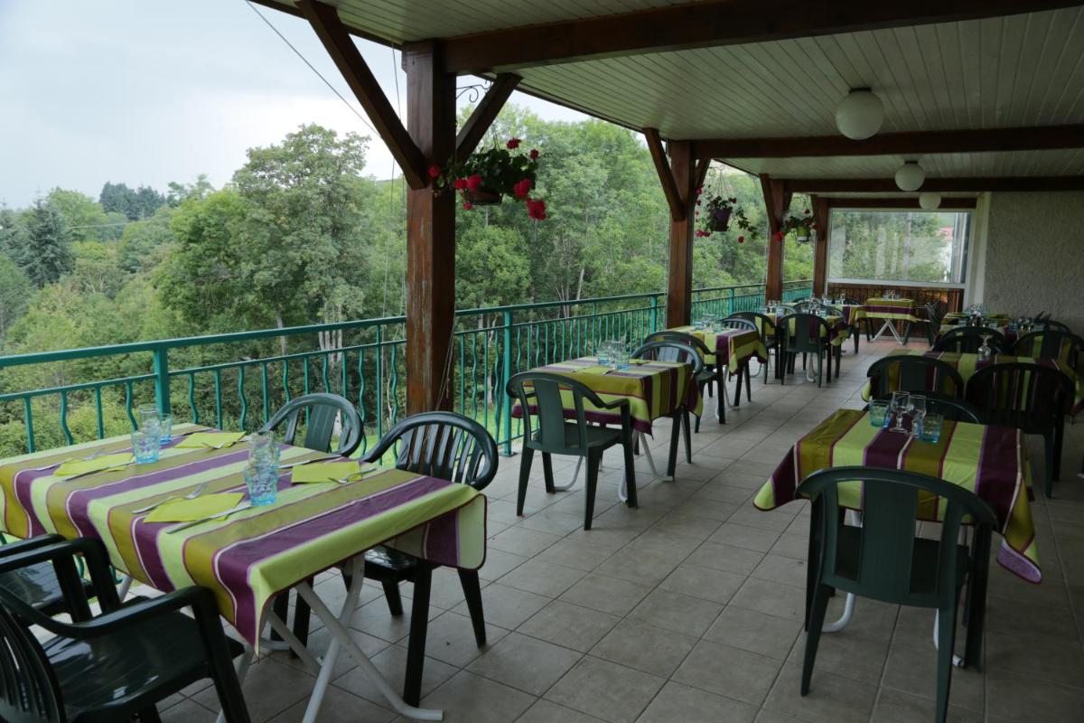 Hotel Restaurant De La Roche - Housity