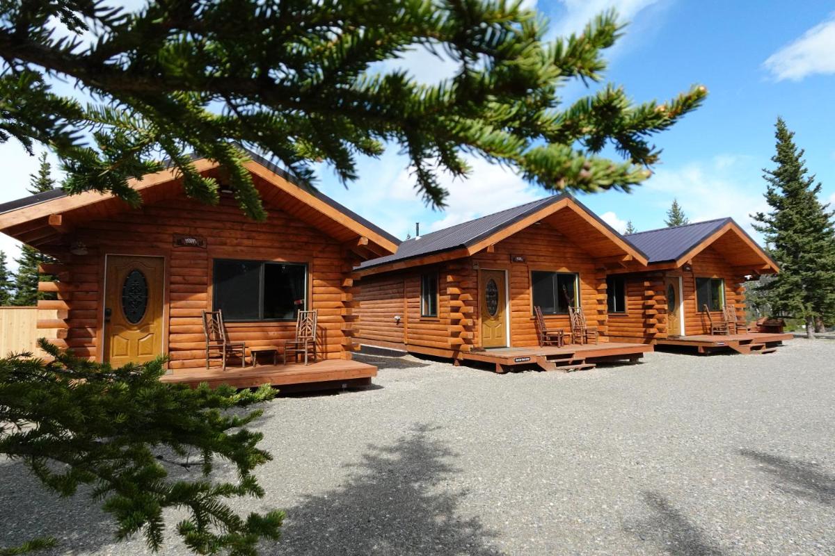 Moose-AKa's Cabins - Housity