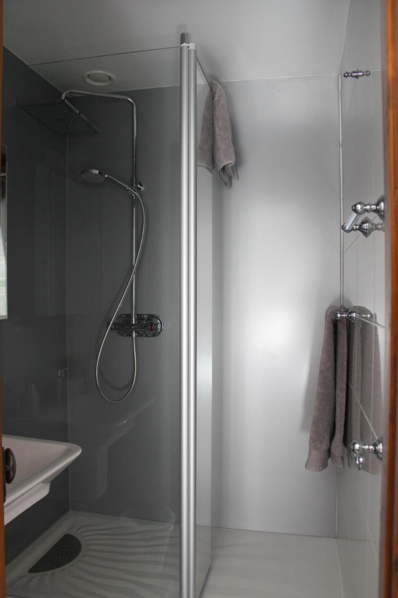Hypnos Hotel - Housity