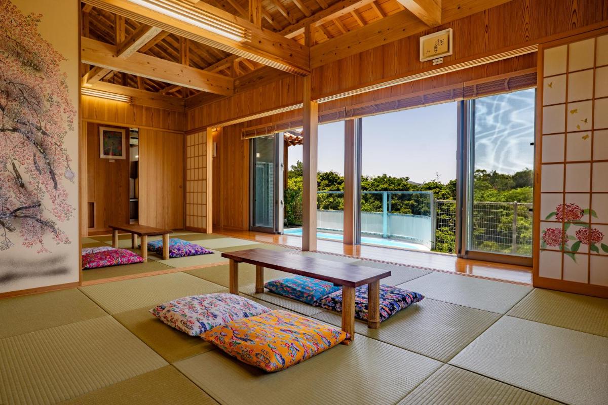 Yamagata Ryukyu Hatago Onna Boukairou - Housity