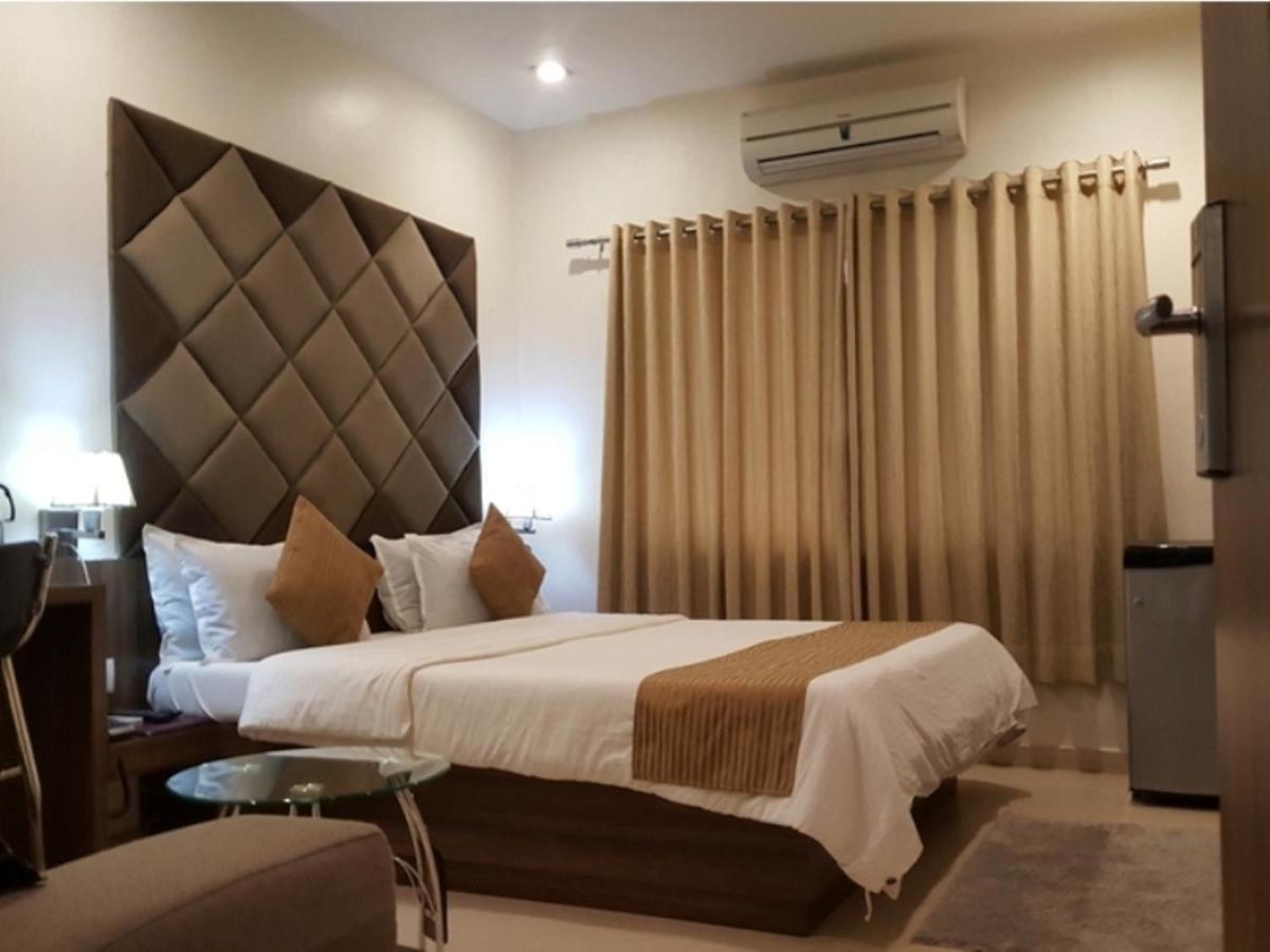 Hotel The Evergrand Palace - Housity