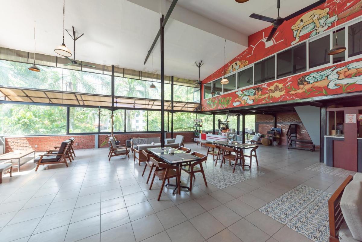 Sans Stay Skyland Pasteur Bandung - Housity