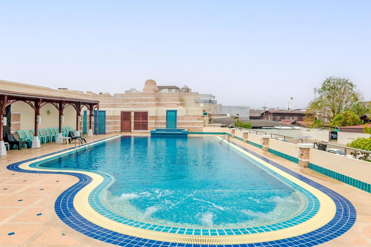 Dhevaraj Hotel - Housity