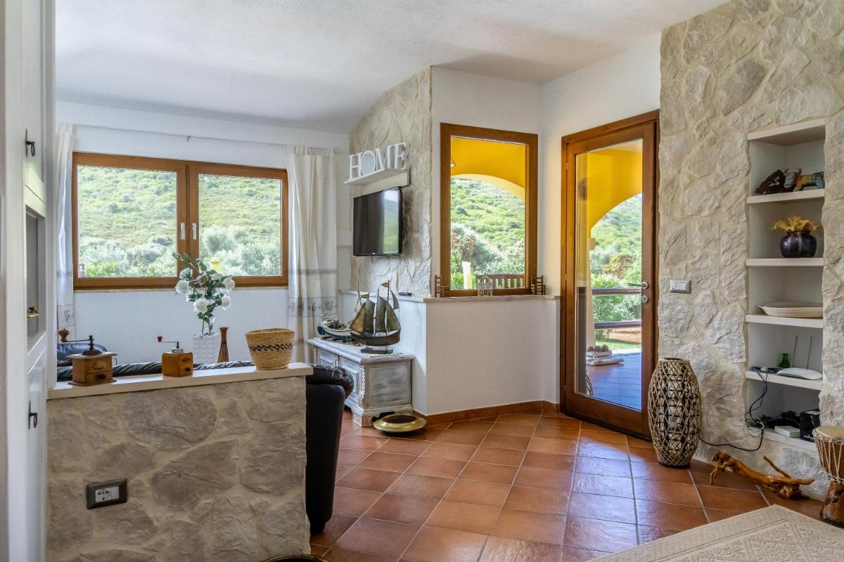 Villa Saige , piscina ad uso esclusivo, con idromassaggio - Housity