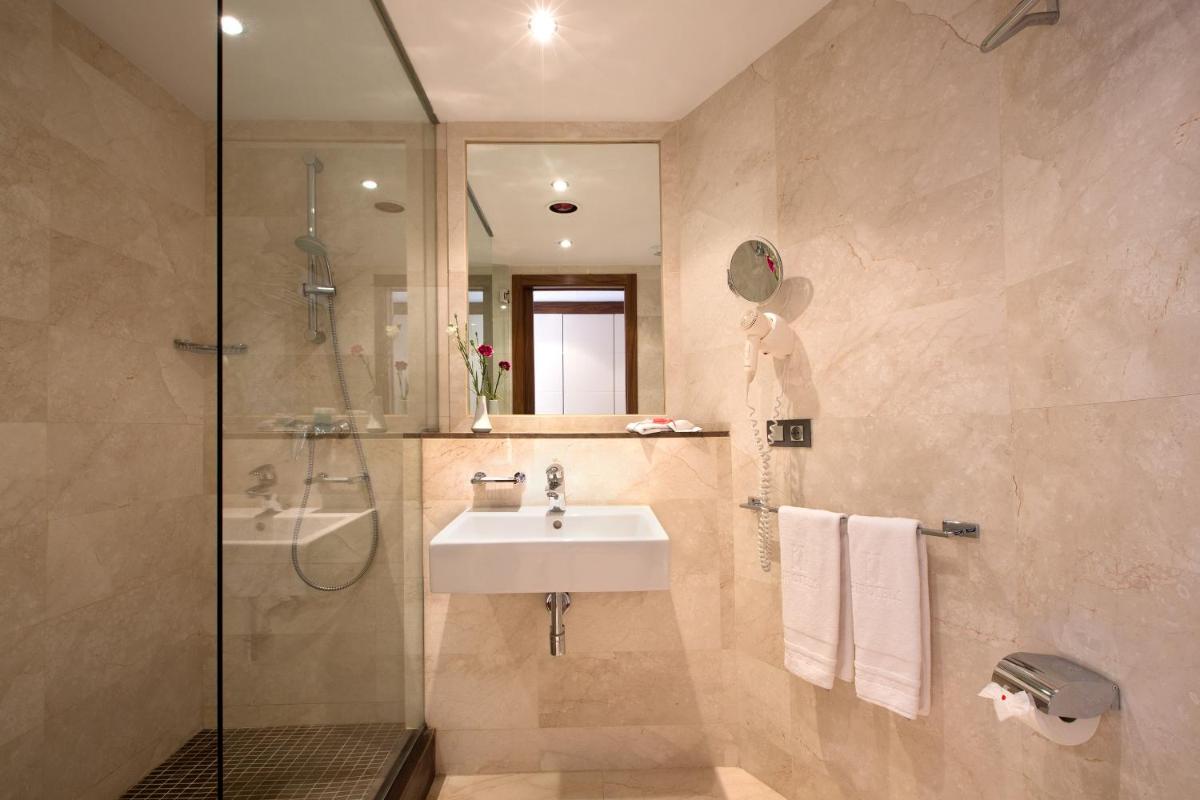 Un baño de Hipotels Cala Millor Park