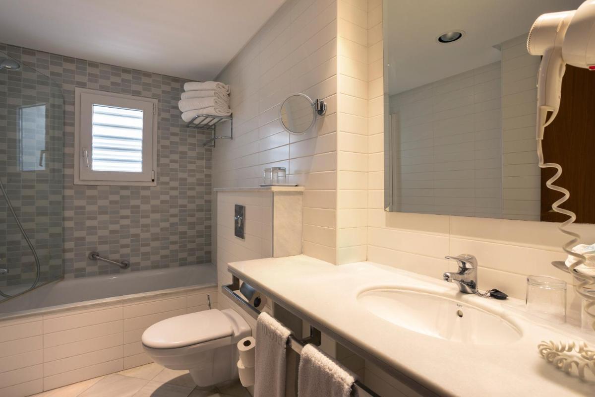 Un baño de Hipotels Dunas Aparthotel