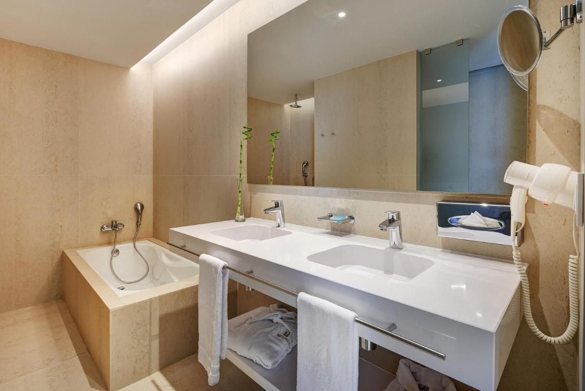 Un baño de Hipotels Gran Playa de Palma