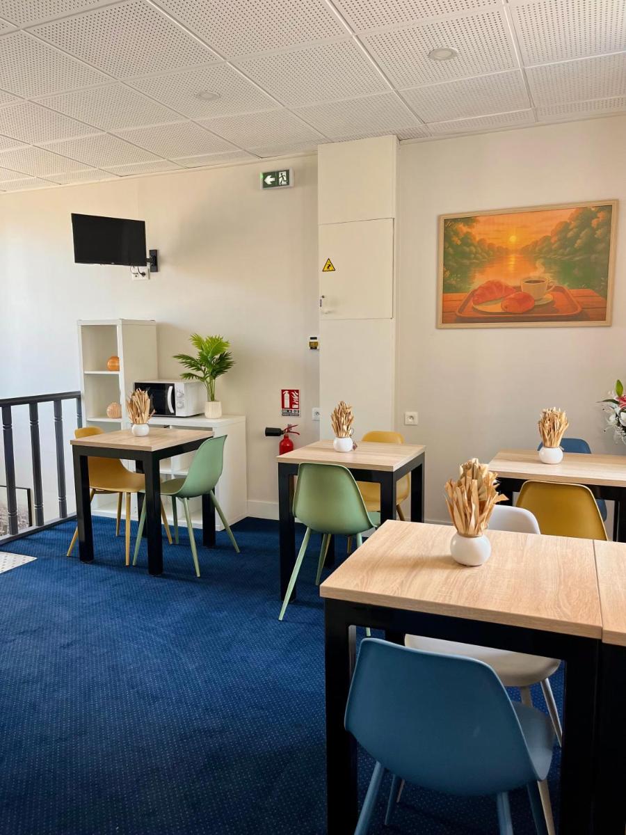 Armor Hotel - Housity