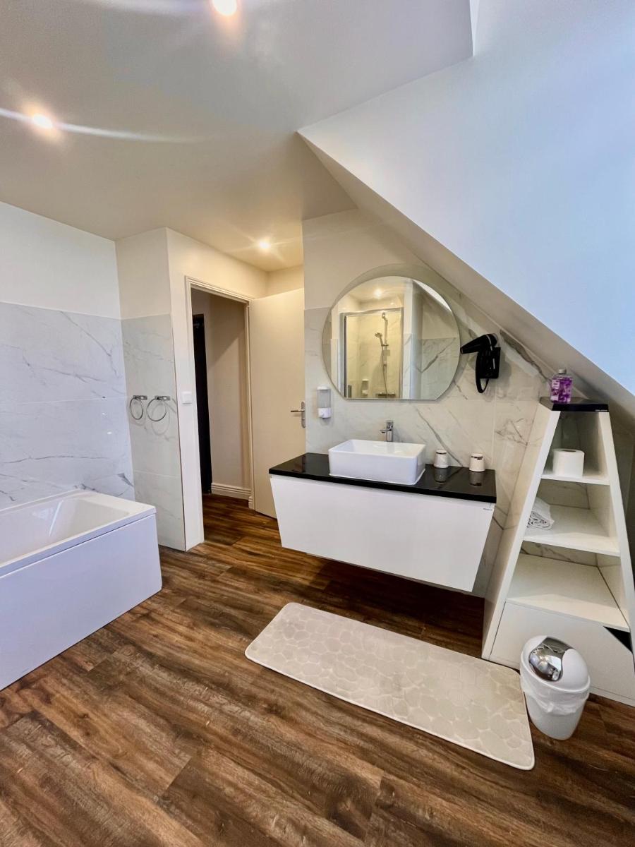 Armor Hotel - Housity
