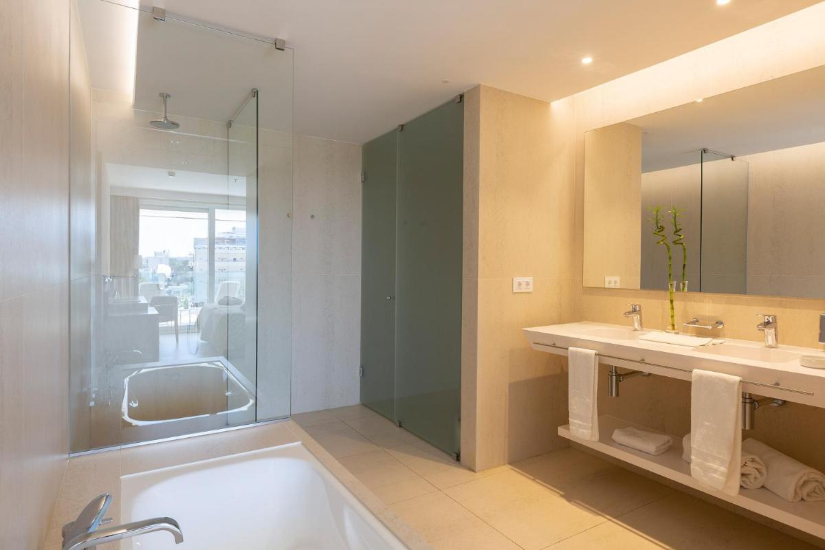 Un baño de Hipotels Gran Playa de Palma