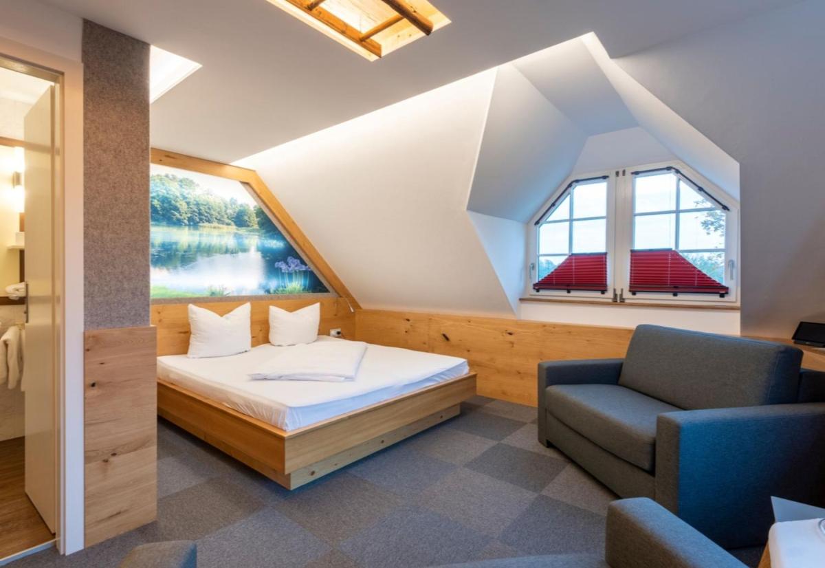 Hotel & Restaurant Waldblick - Housity
