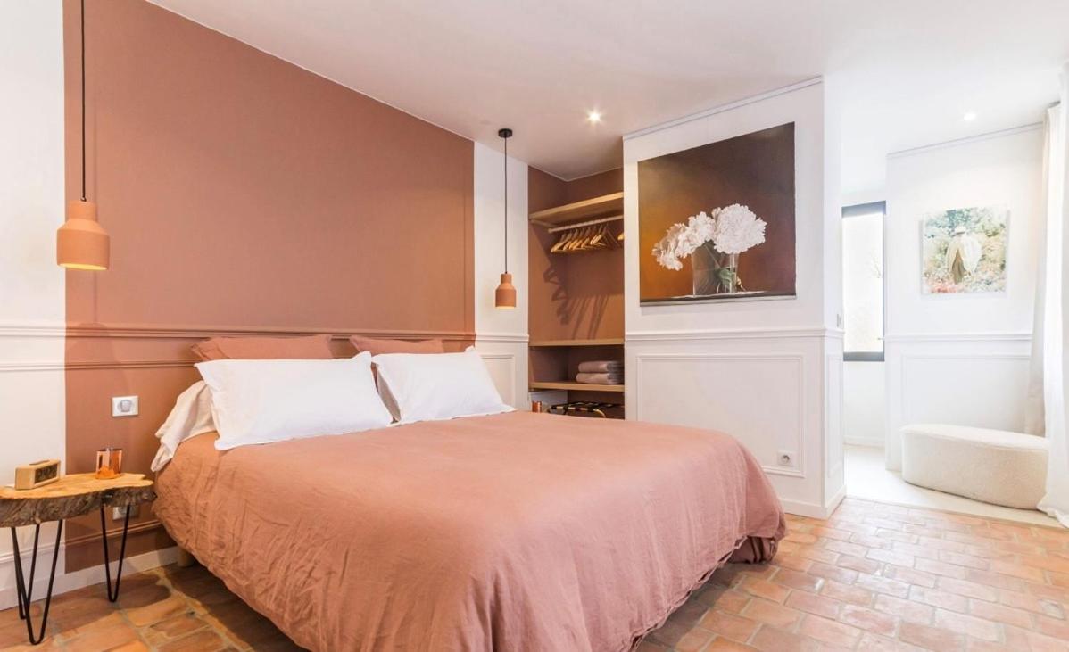 La Petite Maison de Giverny - Gîte de charme 5 étoiles au cœur du village - Maison 3 Chambres 3 Salles de Bain - Jardin - Privatisation - Housity