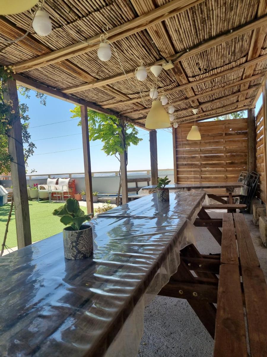 Casa Rural Casaplana, grupos grandes, 1500m2 de casa, piscina privada y patio, 2 barbacoas, Zona Prepirineo - Housity