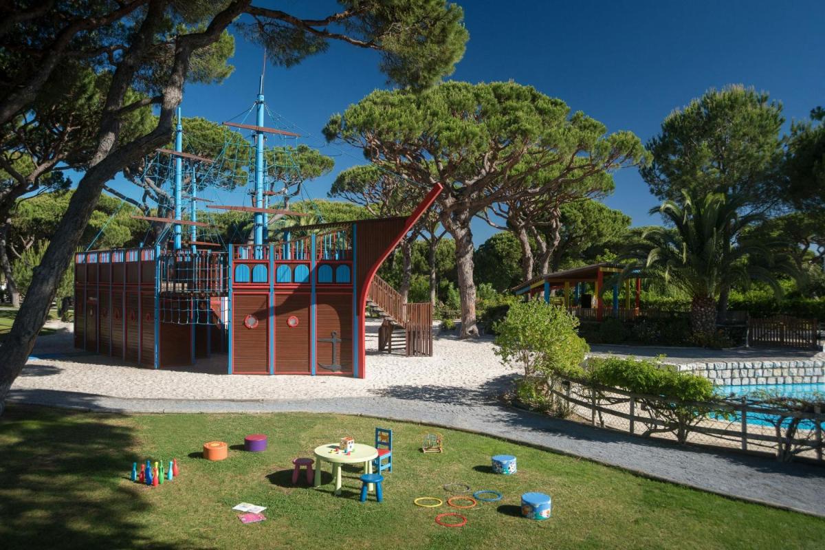 A piscina em ou perto de Pine Cliffs Hotel, a Luxury Collection Resort, Algarve