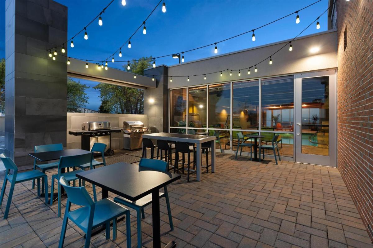 Home2 Suites Dover - Housity