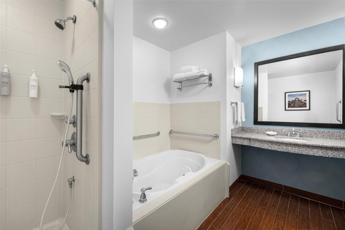 Hilton Garden Inn Pascagoula - Housity