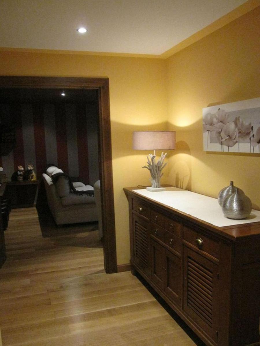 Hotel Casbas - Housity