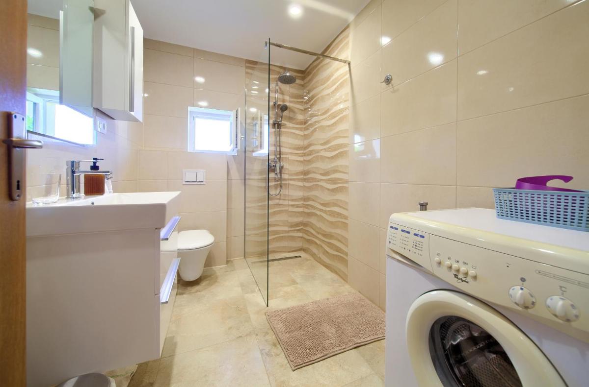 Apartment Lipovac - Housity